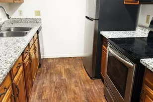 2826 S Bartell Dr, Houston, TX 77054 - Photo 4