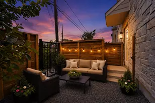 1430 W 34th 1/2 St, Houston, TX 77018 - Photo 2