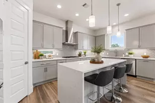 1430 W 34th 1/2 St, Houston, TX 77018 - Photo 10