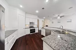 4421 Marina St, Houston, TX 77007 - Photo 8