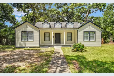 2642 Cedar Drive, La Marque, TX 77568 - Photo 1