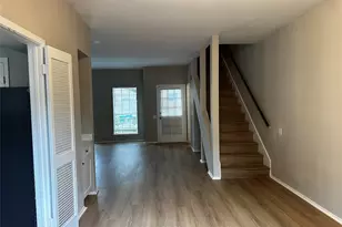 11710 Southlake Dr, Houston, TX 77077 - Photo 4
