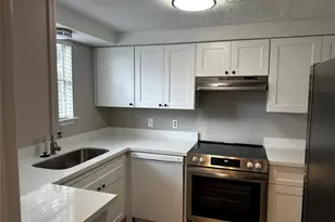 11710 Southlake Dr, Houston, TX 77077 - Photo 8