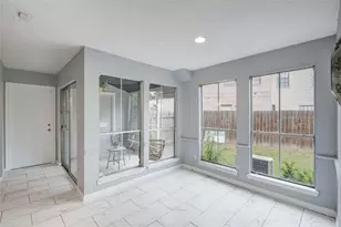 10603 Mills Cir, Houston, TX 77070 - Photo 12