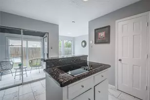 10603 Mills Cir, Houston, TX 77070 - Photo 16