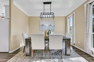 303 Regency Ct, Friendswood, TX 77546 - Photo 6