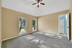 303 Regency Ct, Friendswood, TX 77546 - Photo 22