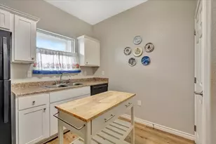 12118 Dumas St, Houston, TX 77034 - Photo 14