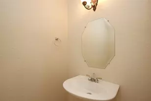 6319 Misty Creek, Missouri City, TX 77459 - Photo 12