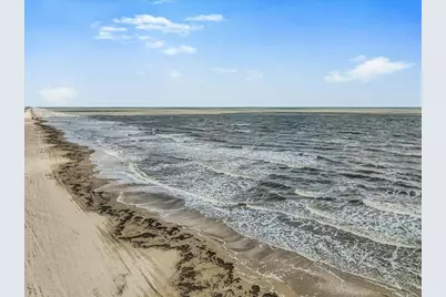 1026 N Gayle Street, Gilchrist, TX 77617 - Photo 16