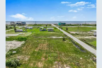 1026 N Gayle Street, Gilchrist, TX 77617 - Photo 22
