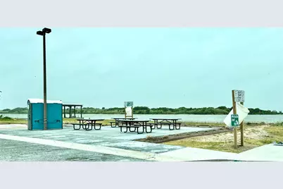 1026 N Gayle Street, Gilchrist, TX 77617 - Photo 24