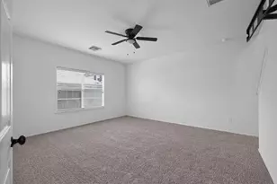 206 Unique Ct, Rosharon, TX 77583 - Photo 2