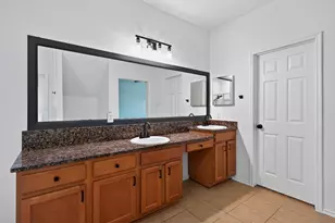 206 Unique Ct, Rosharon, TX 77583 - Photo 4