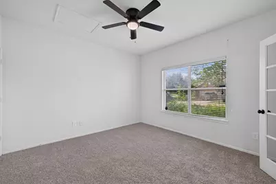 206 Unique Court, Rosharon, TX 77583 - Photo 4