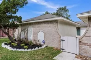 13330 Cologne Dr, Houston, TX 77065 - Photo 2