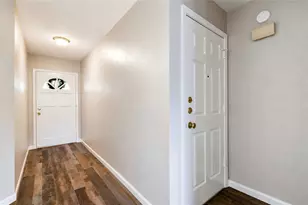 12710 Fenimore Ct, Sugar Land, TX 77478 - Photo 2