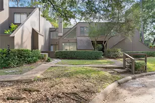 336 Litchfield Ln, Houston, TX 77024 - Photo 2