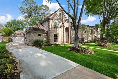 9315 Woodwind Lakes Drive, Houston, TX 77040 - Photo 2