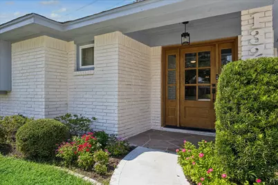 1327 Guese Road, Houston, TX 77008 - Photo 2