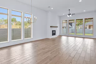 9121 Chirping Bird Ln, Montgomery, TX 77316 - Photo 10