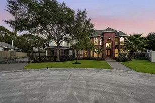 927 Peachwood Bend Dr, Houston, TX 77077 - Photo 4