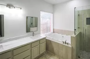 14819 Flowerwood Dr, Houston, TX 77062 - Photo 16