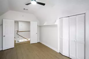14819 Flowerwood Dr, Houston, TX 77062 - Photo 24