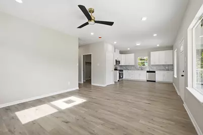 1915 Ross Avenue, Cleveland, TX 77327 - Photo 4