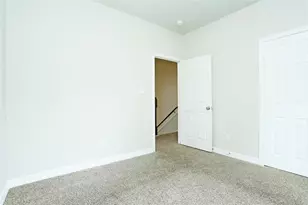 990 Grenshaw St, Houston, TX 77088 - Photo 12