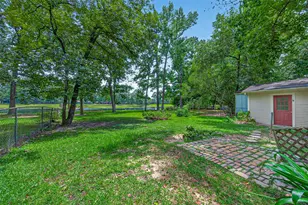 10063 Lake Shore Dr, Montgomery, TX 77316 - Photo 8