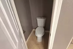 1141 W 24th St, Houston, TX 77008 - Photo 32