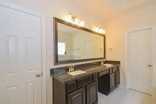 10014 Spring Shadows Park Cir, Houston, TX 77080 - Photo 18
