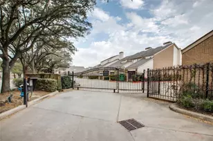 2277 S Kirkwood Rd, Houston, TX 77077 - Photo 2