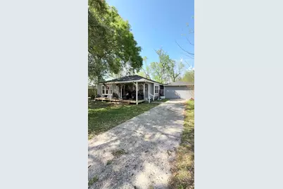 508 Clear Lake Road, Highlands, TX 77562 - Photo 1