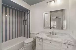 8619 La Fonte St, Houston, TX 77024 - Photo 30
