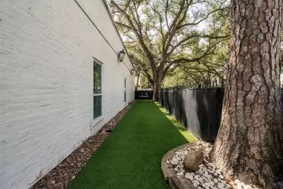 8619 La Fonte Street, Houston, TX 77024 - Photo 38
