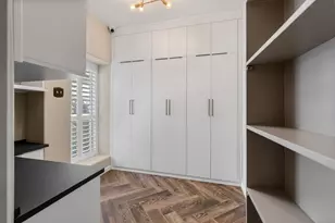 8619 La Fonte St, Houston, TX 77024 - Photo 20