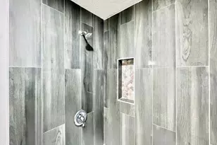 4913 W 43rd St, Houston, TX 77092 - Photo 18