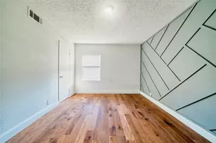 4913 W 43rd St, Houston, TX 77092 - Photo 18