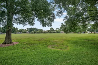 1502 Beechurst Court, Houston, TX 77062 - Photo 6