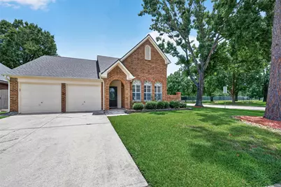 1502 Beechurst Court, Houston, TX 77062 - Photo 2