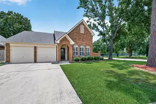 1502 Beechurst Ct, Houston, TX 77062 - Photo 2