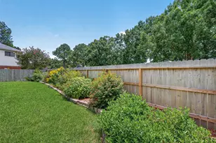 1502 Beechurst Ct, Houston, TX 77062 - Photo 22