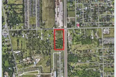 2020 E Wallisville Rd, Highlands, TX 77562 - Photo 1