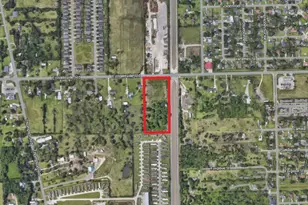 2020 E Wallisville Rd, Highlands, TX 77562 - Photo 1