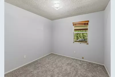17 Pine Wood Drive, Huntsville, TX 77320 - Photo 12