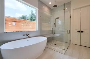 1922 Norcrest Dr Dr, Houston, TX 77055 - Photo 26