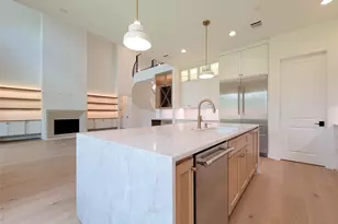 1922 Norcrest Dr Dr, Houston, TX 77055 - Photo 20