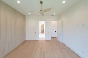 1922 Norcrest Dr Dr, Houston, TX 77055 - Photo 24